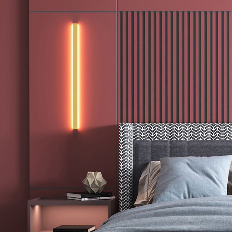Linear Shape Metal Wall Light Modern Style 1 Light Wall Sconce Light