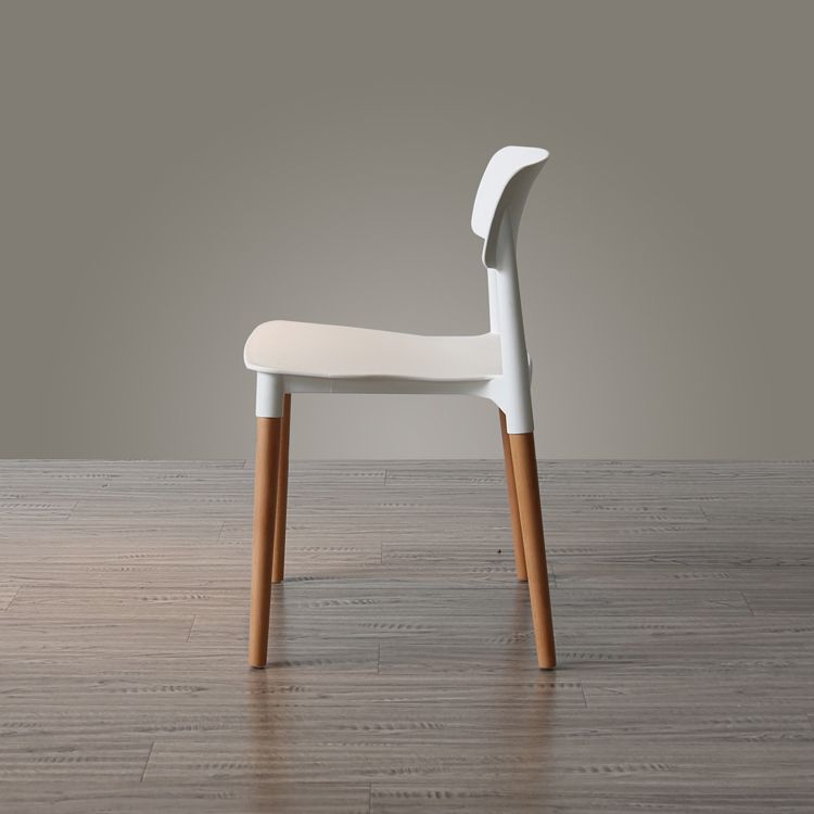 Chaise de salle à manger de style nordique, chaise latérale à dossier ouvert avec pieds en bois massif