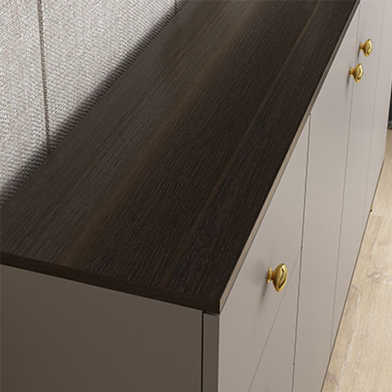 Glam Manufactured Wood TV Stand Bedroom TV Cabinet with 3 Drawers