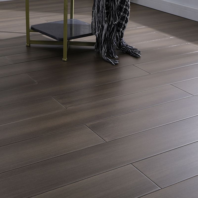 Trendy Laminate Flooring Wood Textured Indoor Laminate Floor
