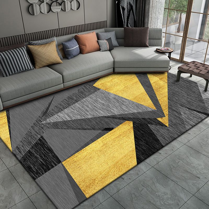 Grey Tone Modern Indoor Rug Polyester Triangle Print Rug Stain Resistant Area Rug for Living Room