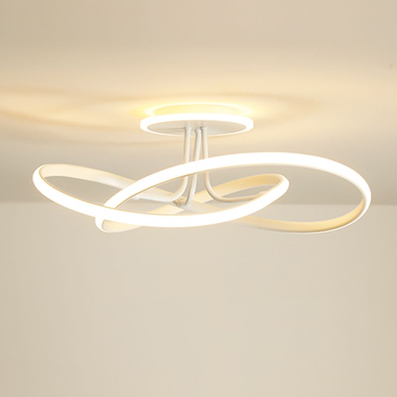 Moderne stijl lineaire vorm plafondarmaturen metaal 2 lichte plafondverlichting