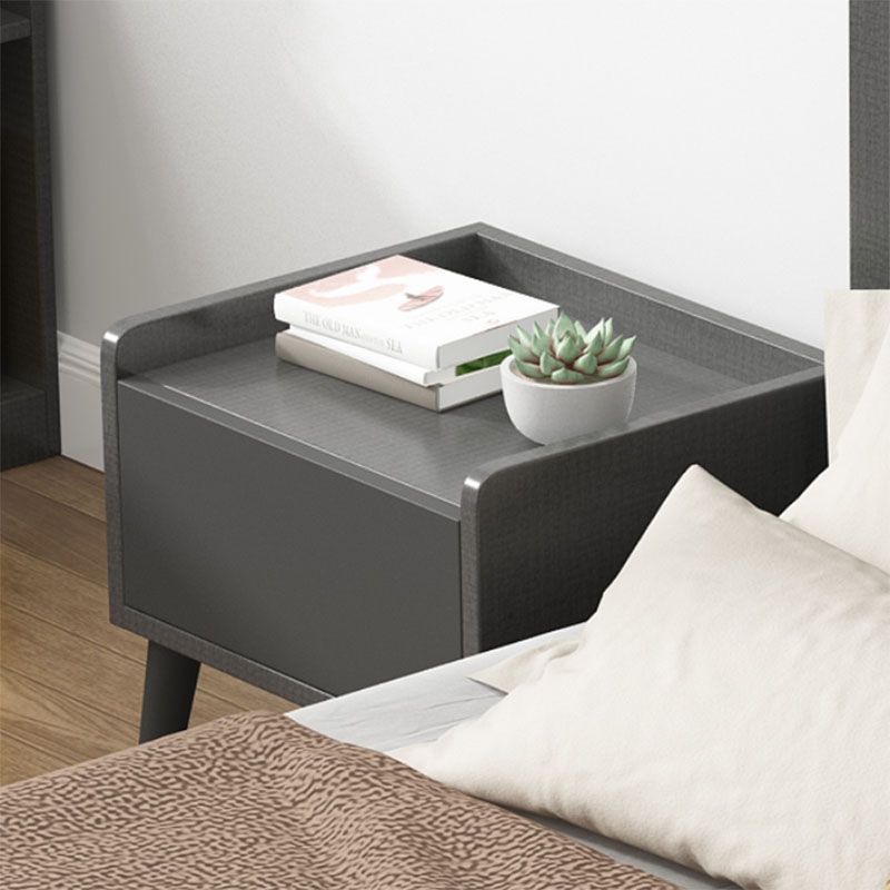 16" W Nightstand Wooden Closed Storage Night Table for Bedroom