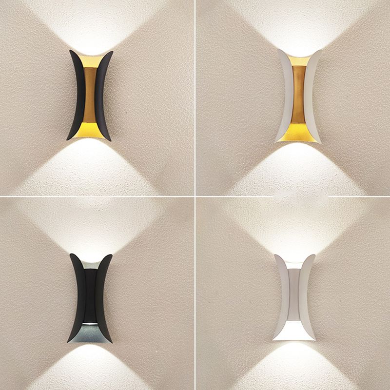 Postmodern Metal Wall Light 2 Lights Wall Sconce Light for Living Room