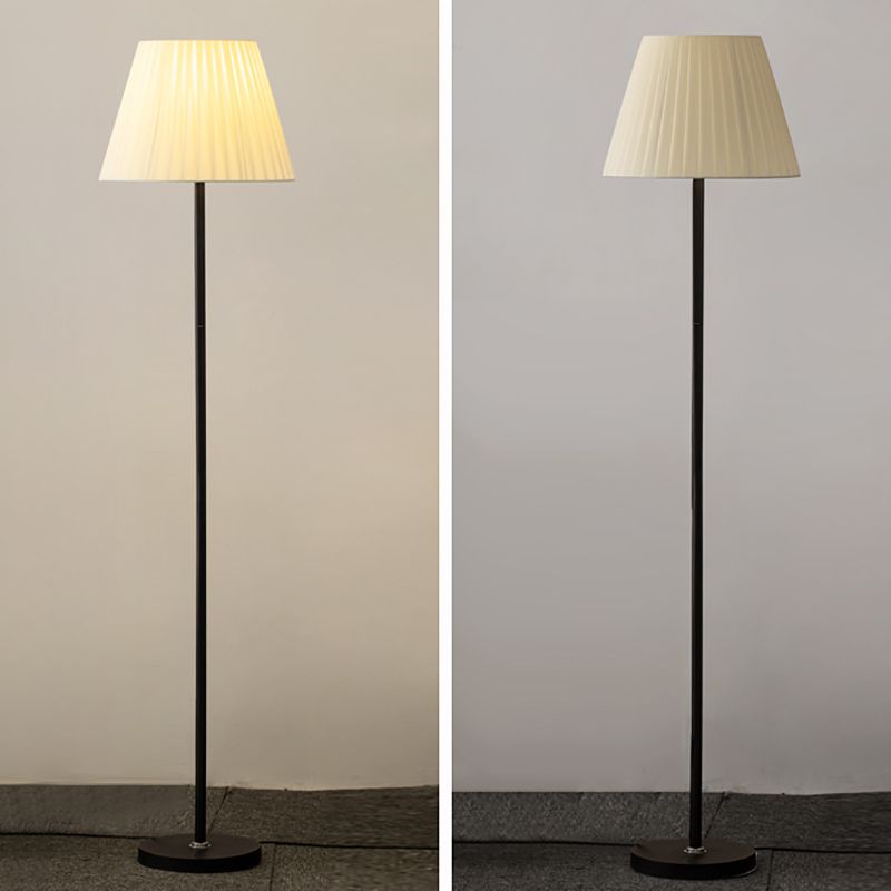 Fabric Floor Standing Lamp Simplicity Style Floor Light for Bedroom