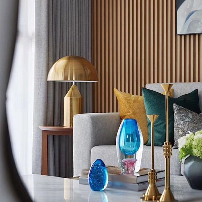 Lampe de table de nuit géométrique moderne en métal 1 lampe de table légère