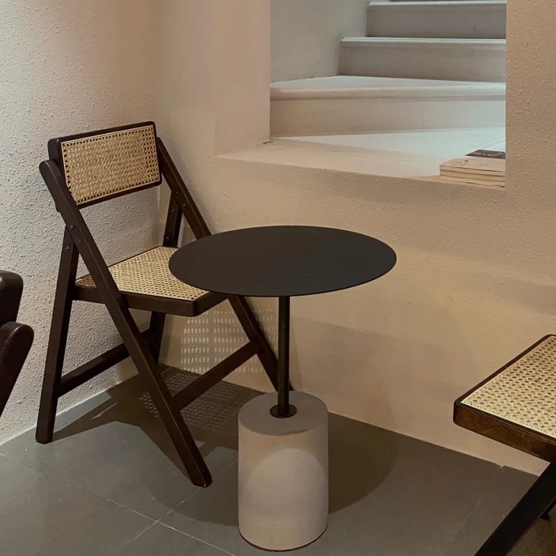 Mid-Century Modern Round End Table Metal End Table with Concrete Base