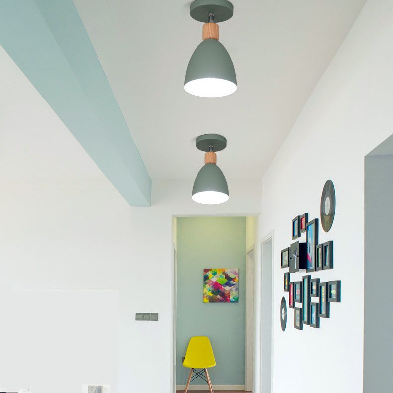 Taps toelopend plafondspoelmontage moderne stijl metaal dicht bij plafondverlichting