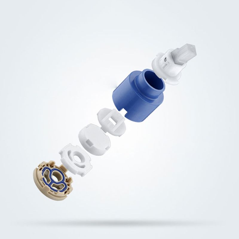 Contemporary Bathroom Faucet Deck Mounted Bathroom Faucet with Low Arc