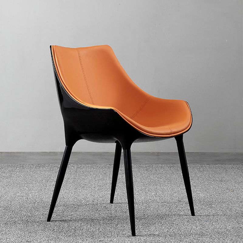 Sillón inclinado contemporáneo Sillón Parsons curvo de cuero para Brasserie