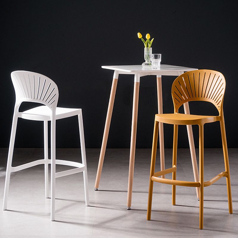 Modern Plastic Barstool Low Back Counter Stool in Matte Finish
