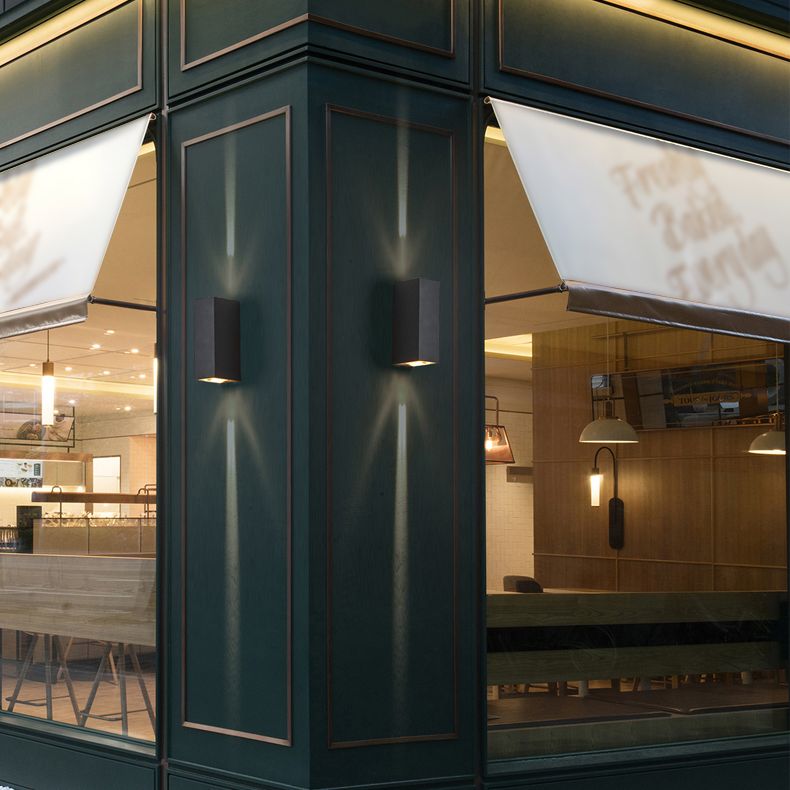 Black Rectangular Outdoor LED Track Light in Modern Simplicity Aluminium Waterproof Wall Lamp