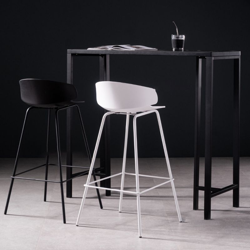 Contemporary Style Bar Stool Plastic Counter Bar Stool with Metal Legs