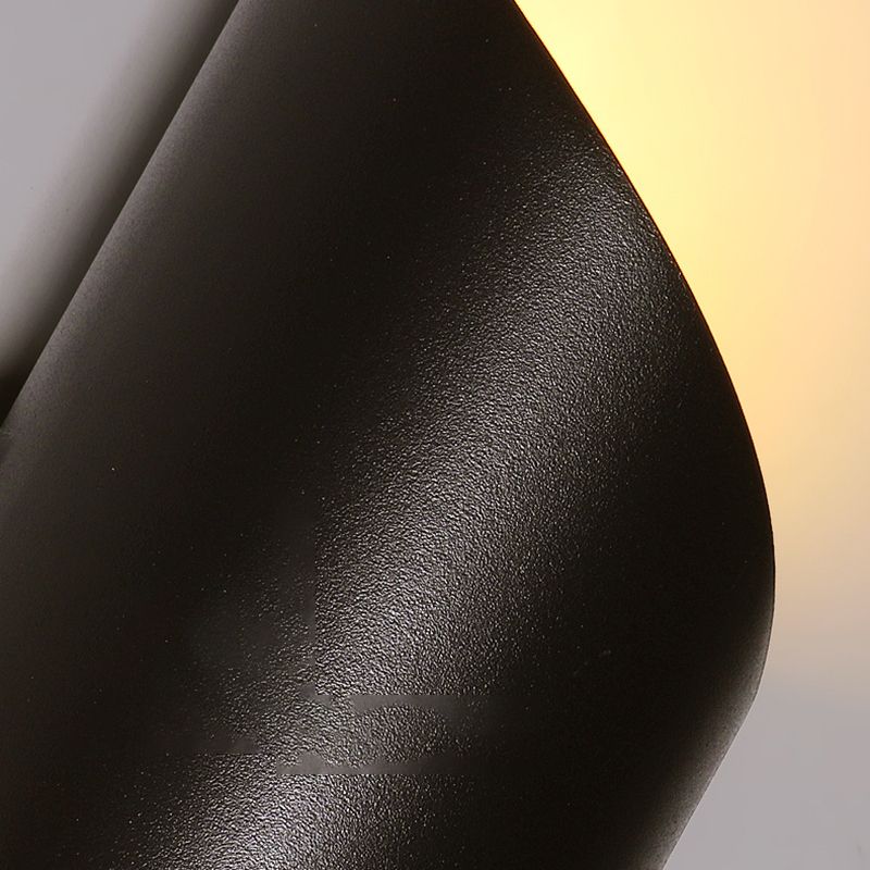 White/Black Modern Wall Mounted Sconce 1 Light Metallic Wall Light