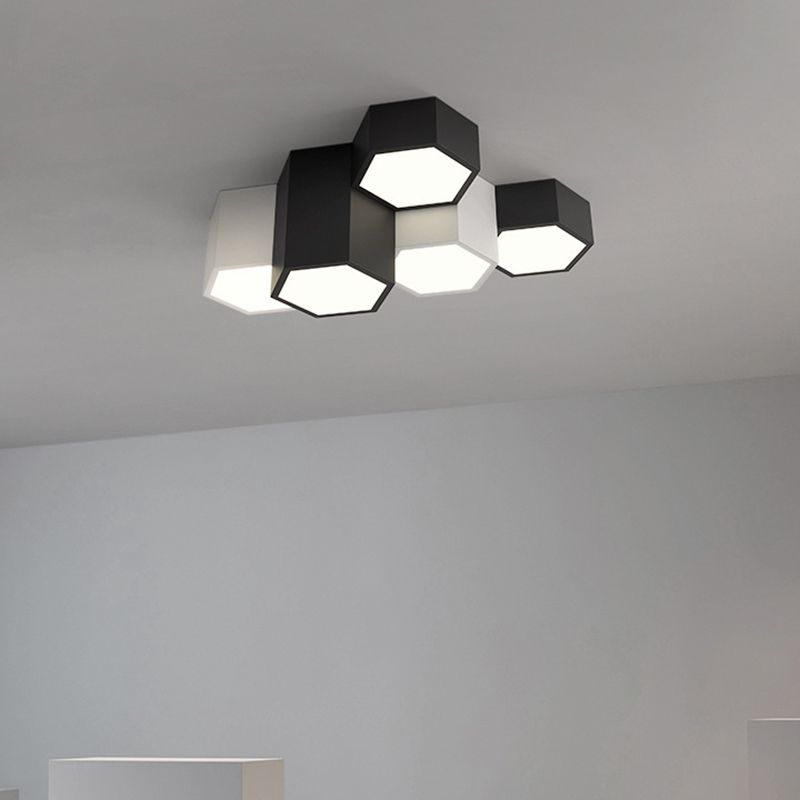Plafonnier LED géométrique minimaliste moderne en fer forgé avec abat-jour en acrylique