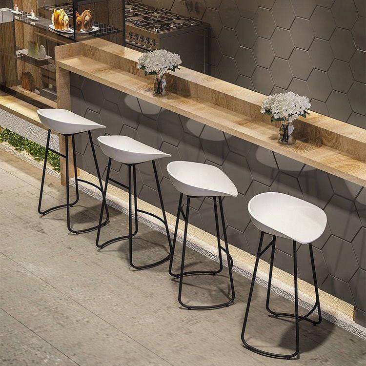 Modern Backrest Armless Counter Stool Iron Cafe Bar Stool with Acrylic Seat