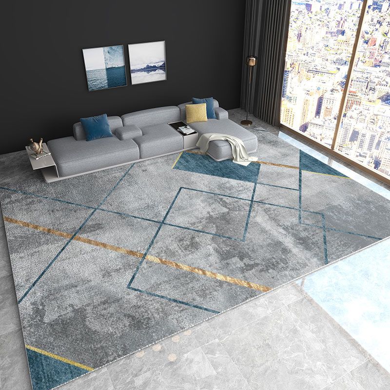 Distressed Graphic Pattern Carpet Polyester Rug Stain Resistant Indoor Rug for Home Decoration