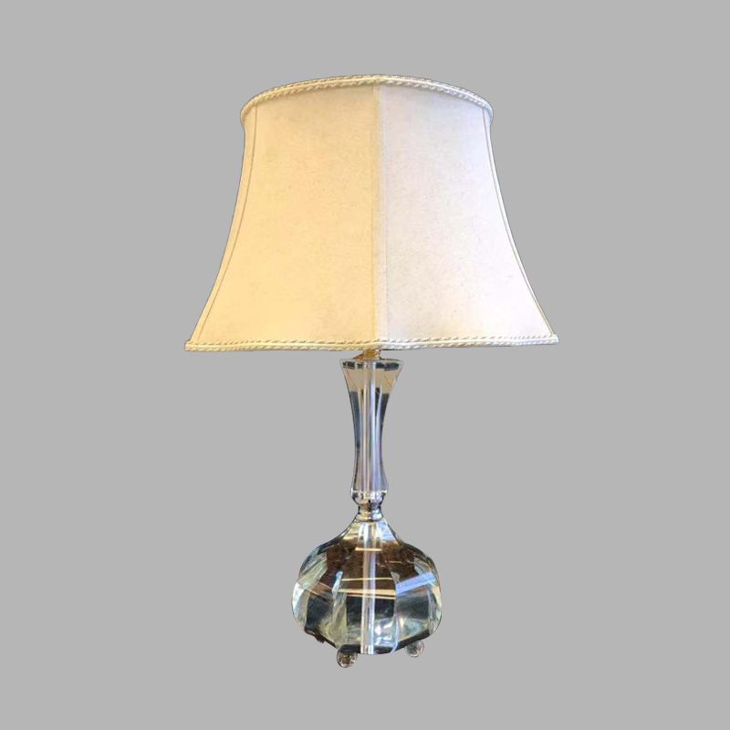 Lámpara de mesita de noche de tela con pantalla de campana rural con luz de mesa de un solo cabezal con base de cristal para dormitorio