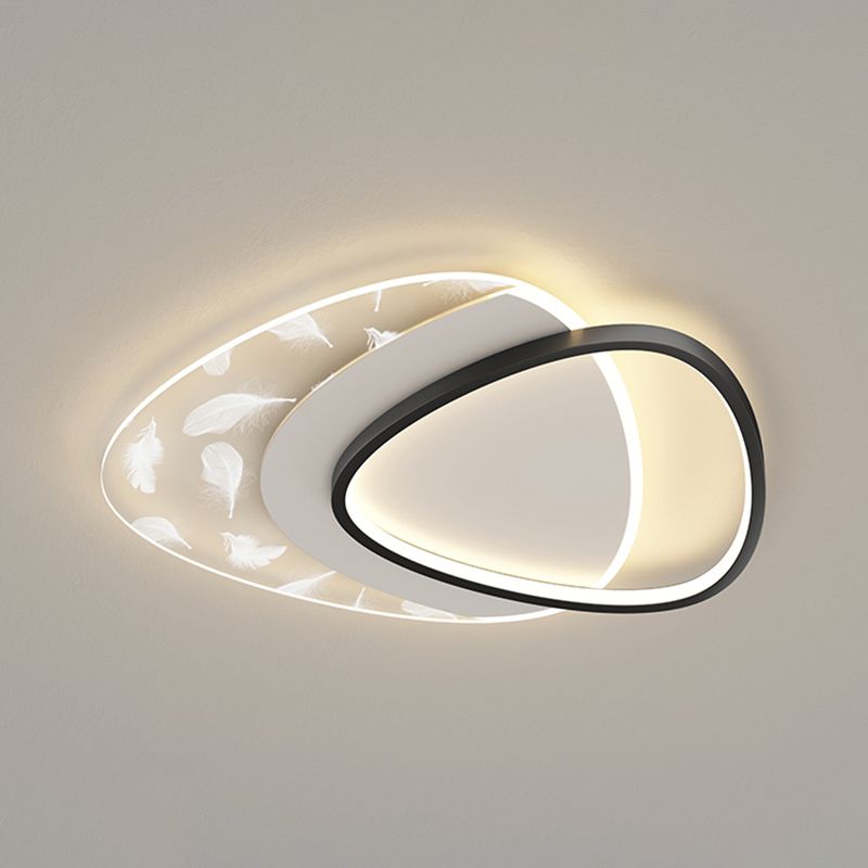 Moderne dreieckige Deckenleuchte aus Metall mit 2 Leuchten für das Esszimmer