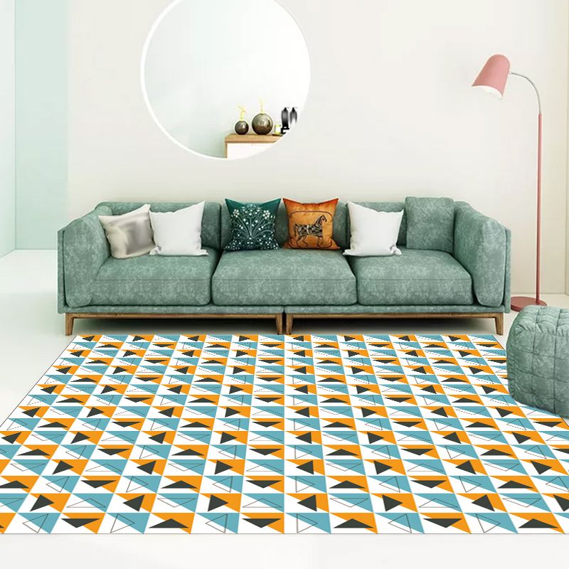 Contemporary Modern Rug in White Geometry Triangle Pattern Rug Polyester Non-Slip Carpet for Home Decoration