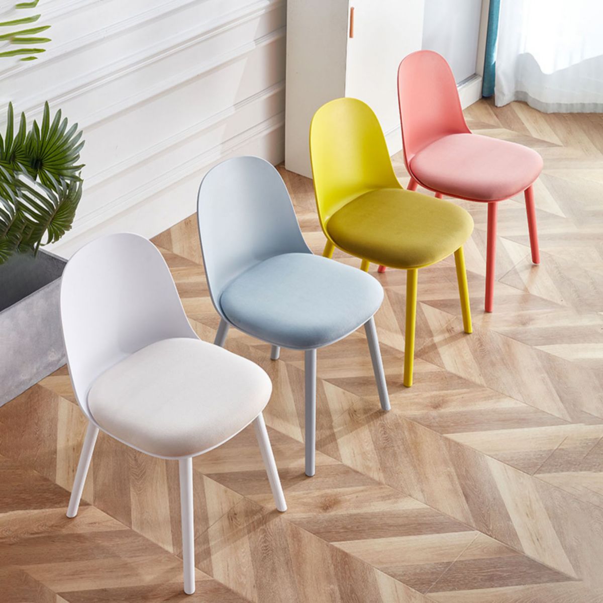 Upholstered Dining Chair Glam Style Plastic Side Chair for Dining Room