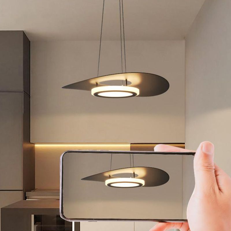 Lámpara de aluminio con lámpara LED moderna con estilo de aluminio.