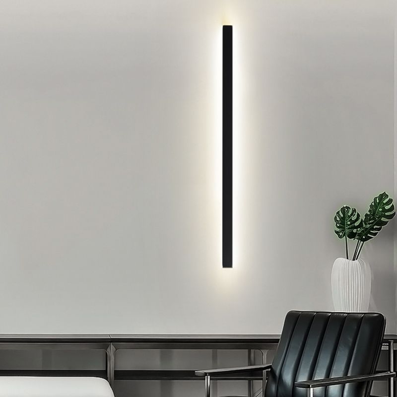 Éclairage de mur en métal linéaire