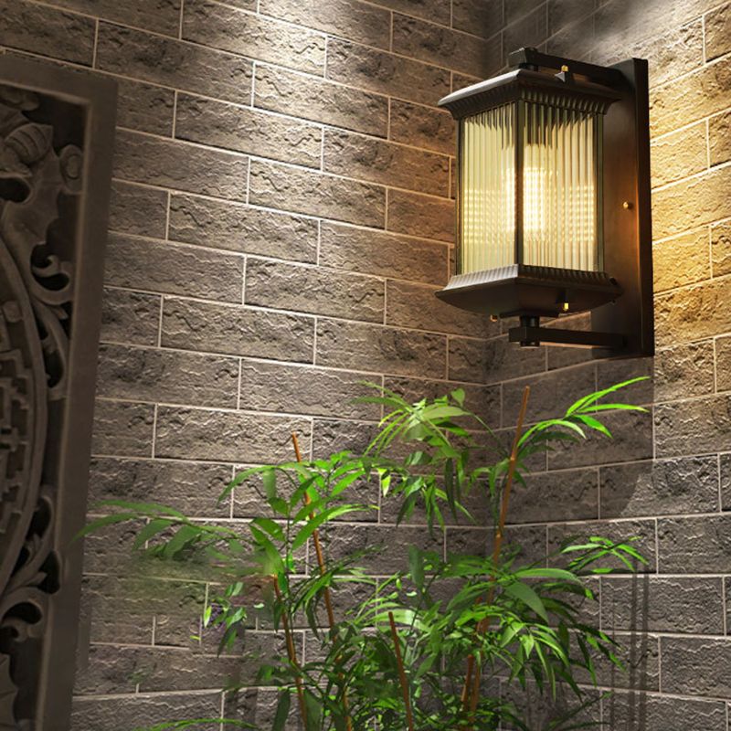Industrial Metal Wall Sconce Rectangle Shape Wall Light with Glass Shade for Living Room