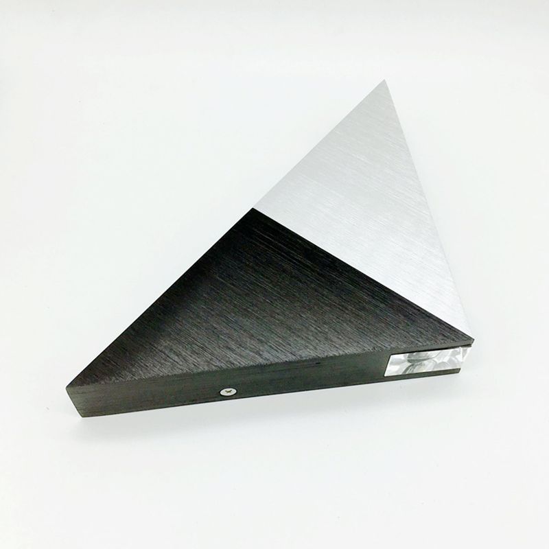 Lampade a parete triangolare in stile minimalista moderno in metallo a 5 luci lampade a parete in finitura nera