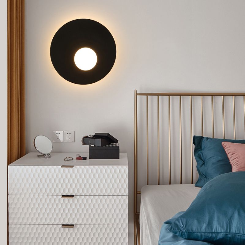 1-Light Unique Shape Wall Light Fixture Modern Wall Mounted Lighting in Black