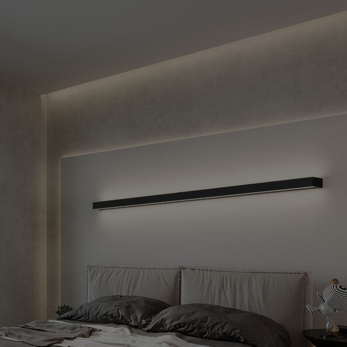 Linear Shape Metal Wall Lighting Idea Modern Style 1 Light Wall Light Sconce in Black