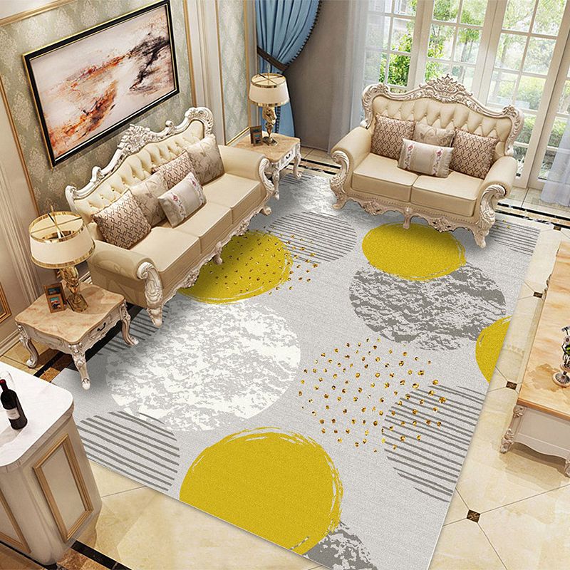White Abstract Graphic Pattern Rug Polyester Rug Non-Slip Backing Rug for Home Decor