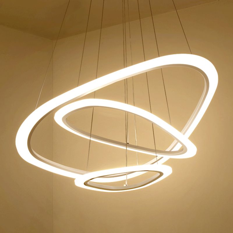 Luces de lámpara de araña de forma de triángulo contemporáneo accesorios de iluminación de araña de metal en blanco