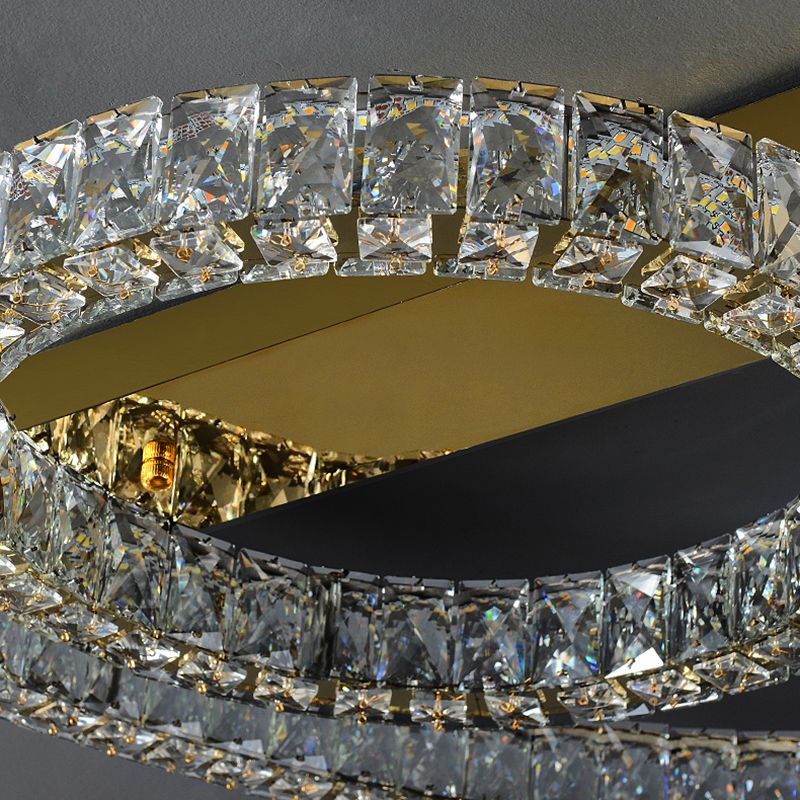 Moderne, runde Deckenleuchte aus Kristallglas in Gold für das Wohnzimmer