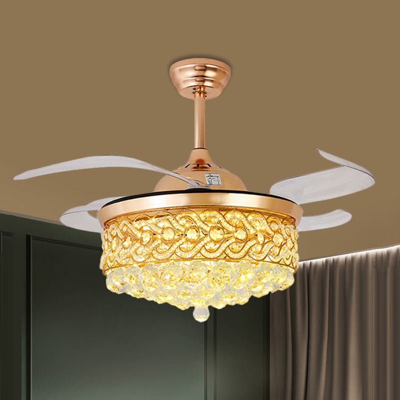 4-Blade-LED-Salon-Anhänger-Lüfterlampe moderne Gold/Silber-Halbblüte mit runden geschnittenem Kristallschatten, 19 "W.
