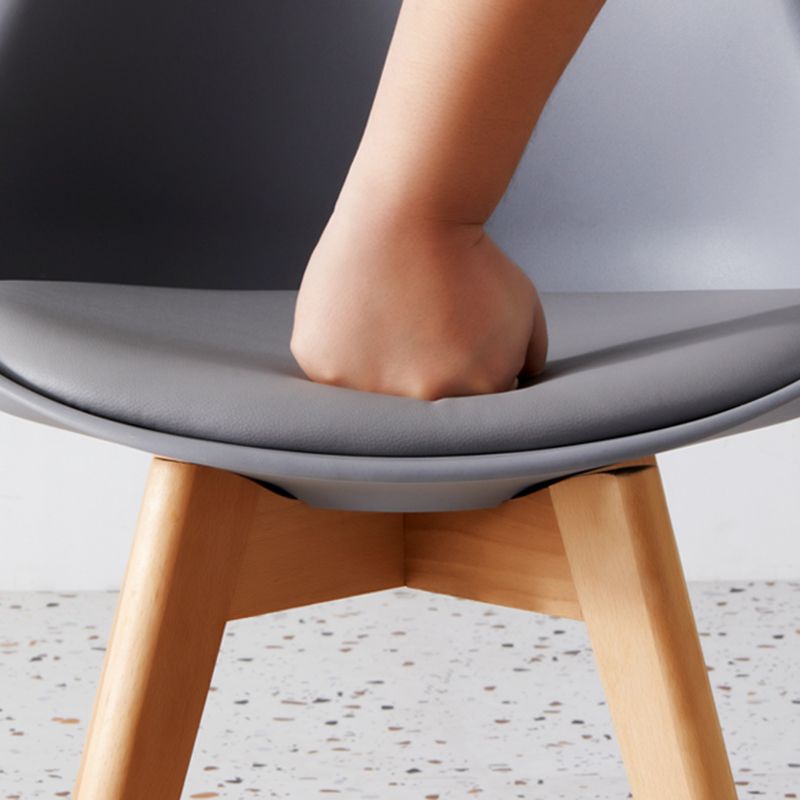 Scandinavian Indoor Side Chair Solid Back Upholstered Dining Room Chair with Wood Legs