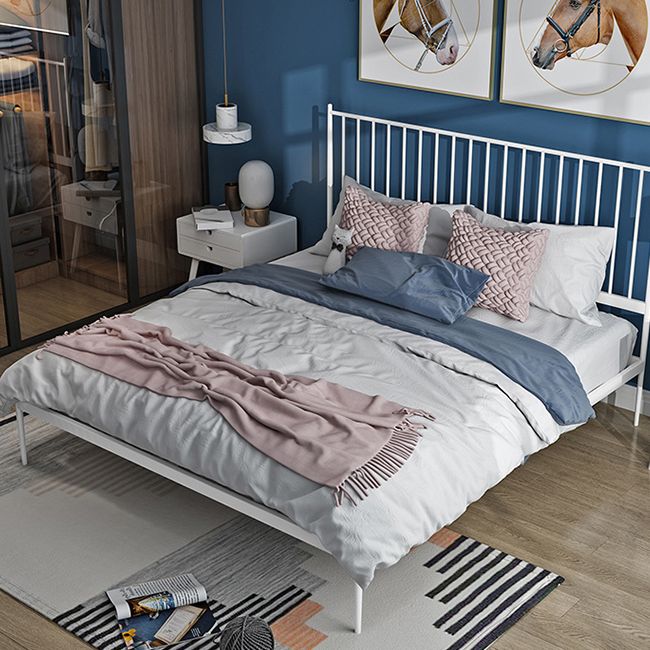 Contemporary Slat Bed with Rectangular Slat Headboard and Metal Legs