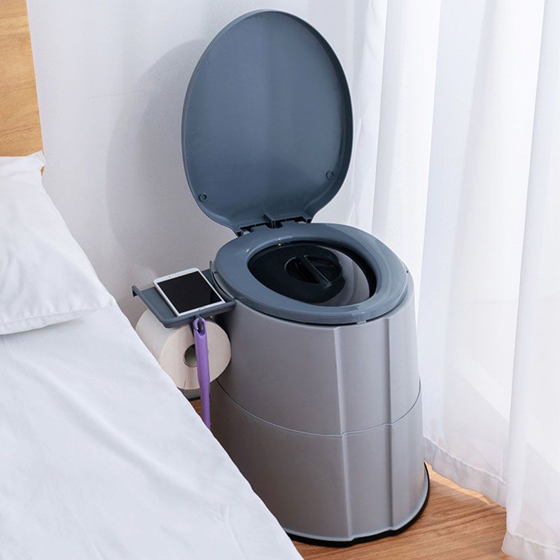 Contemporary Plastic Toilet Floor Mounted Toilet Bowl with Toilet Seat for Washroom