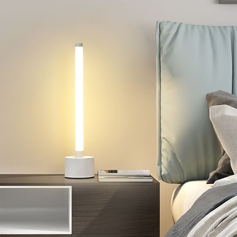 Semplice lampada da comodino a LED tubolare a LED lampada da comodino acrilico con interruttore on-off
