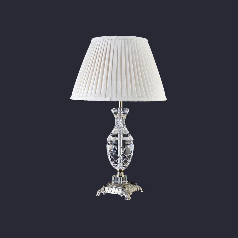 Tissu lampe de bureau ombrée moderne 1 tête gris claire avec bronze sculpté piédestal métallique