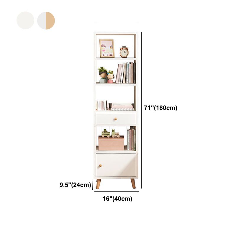 Skandinavische Holzstandard -Bücherregal vertikal offenes Bücherregal mit Tür