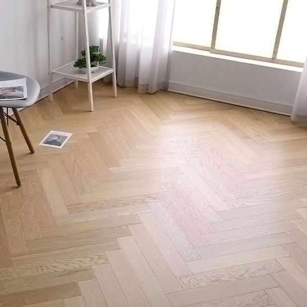 Contemporary Laminate Flooring Solid Wood Laminate Flooring with Light and Dark Color