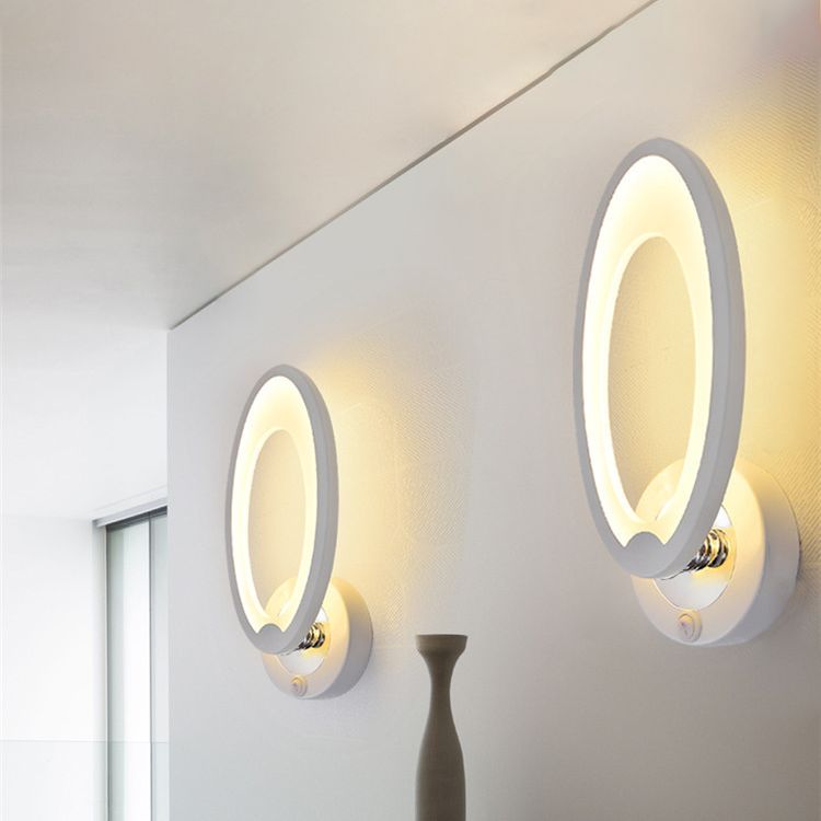 Amplia de la pared LED blanca acrílica en la lámpara de pared geométrica de hierro forjado de estilo conciso moderno para espacios interiores