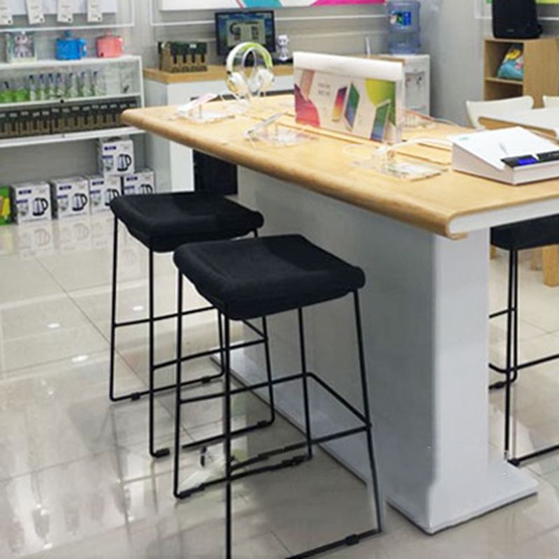 Industrial Style Barstool Indoor Metal Black 4 Legs Barhocker für Restaurant