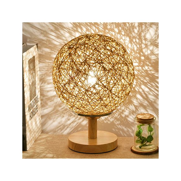 Lampada da tavolo intrecciata a mano rattan Contemporary 6 "/7" W 1 Lulb Light/Red Table Light con ombra globale e base in legno
