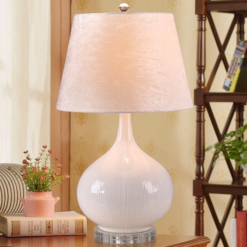 1 Glühbirnen Wohnzimmer Schreibtisch Lampe Nordic White Reading Light mit Fassstoffschatten