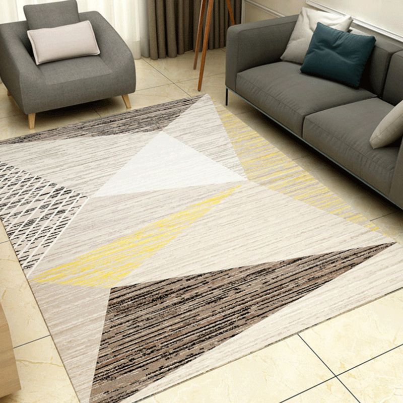 Rose Red Graphic Rug Polyester Modern Rug Washable Rug for Living Room