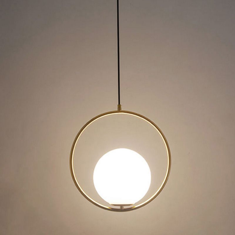 Anello metallico a pendente a sospensione a sospensione a sospensione Bianco di illuminazione a tonalità in vetro bianco con filo regolabile da 47 "