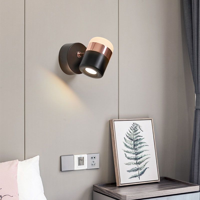 Minimalism Aluminum Wall Mount Lamp Bedroom Wall Lighting Fixture with 1 Spotlight
