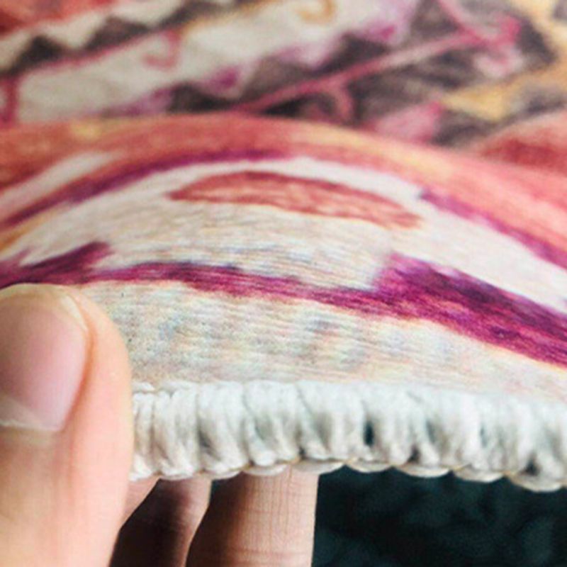 Antique Geometry Print Carpet Polyester Area Rug Stain Resistant Indoor Carpet for Living Room